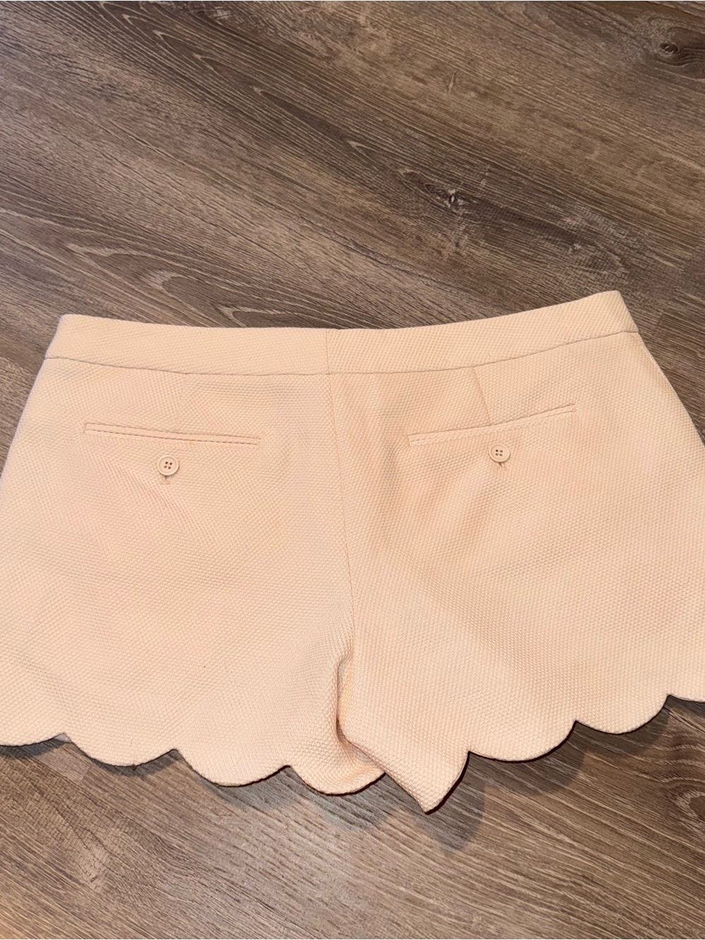 Club Monaco Cream beige Scallop-Hem High-Waist amber textured Shorts 8 - Picture 8 of 14